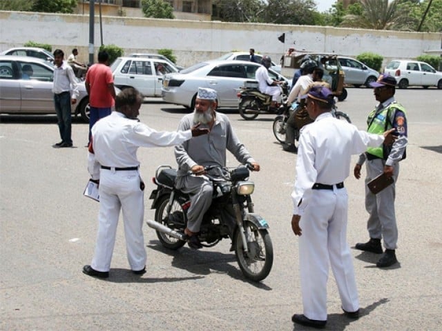 Taffic policepeca0